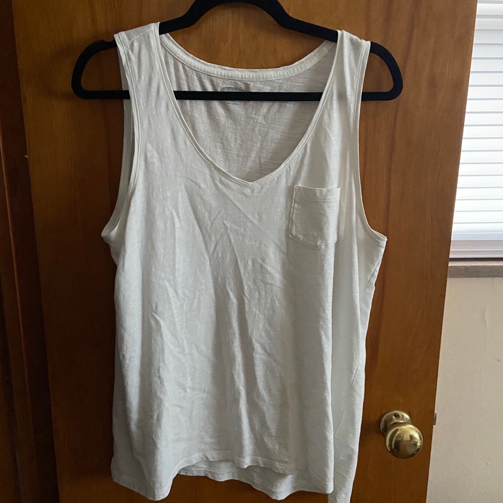 Old Navy white pocket tank